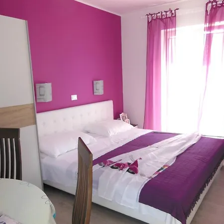 Violet Apartamento *